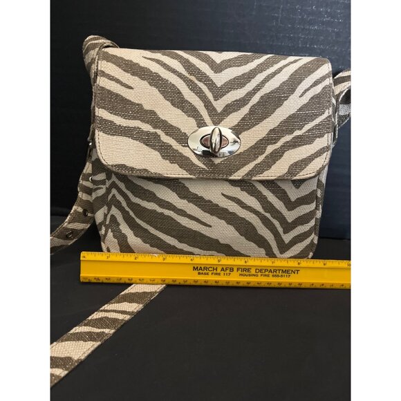 Chico’s Woven Zebra Pattern Crossbody Bag Adjustable Strap Tan & Dark Taupe - Picture 4 of 7